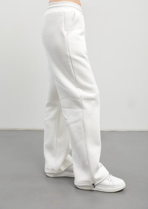 Cargo pants without a pocket insulated milky