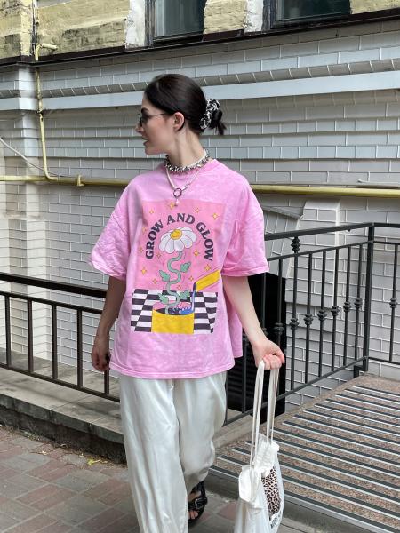 Oversized t-shirt pink grow and glow